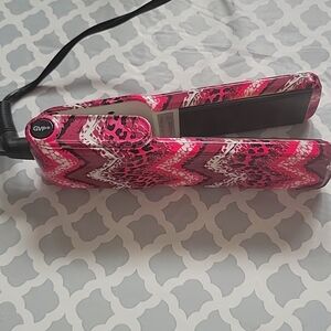 GVP Hair straightener